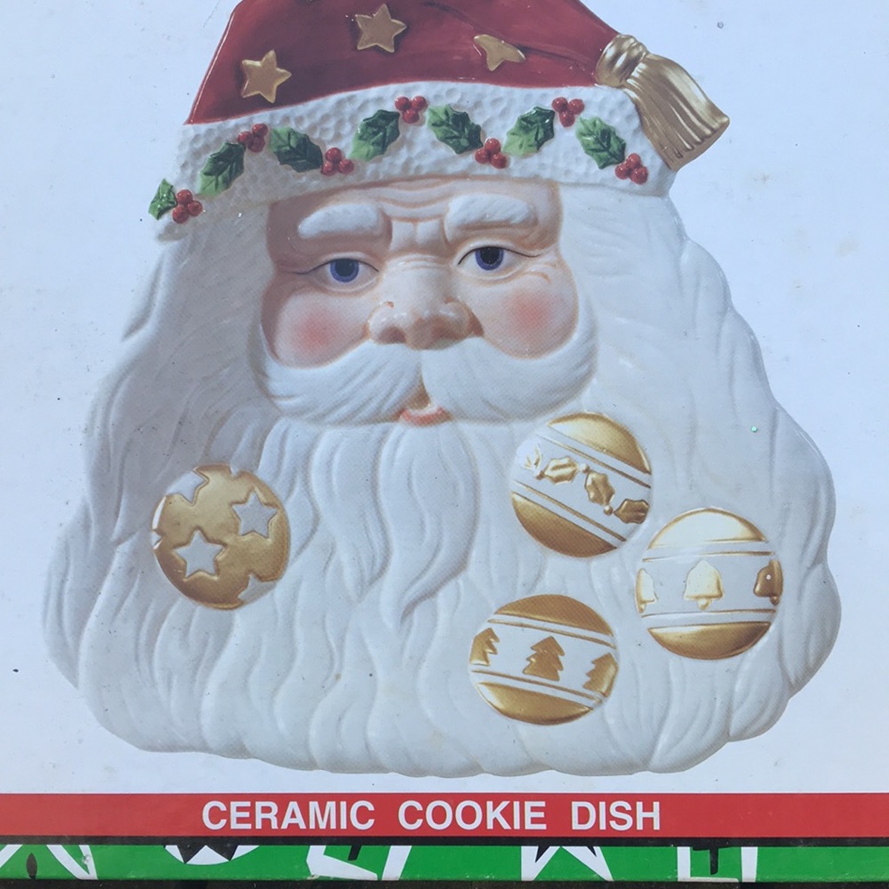 HOLIDAY TREASURES - Picture 6 of 14